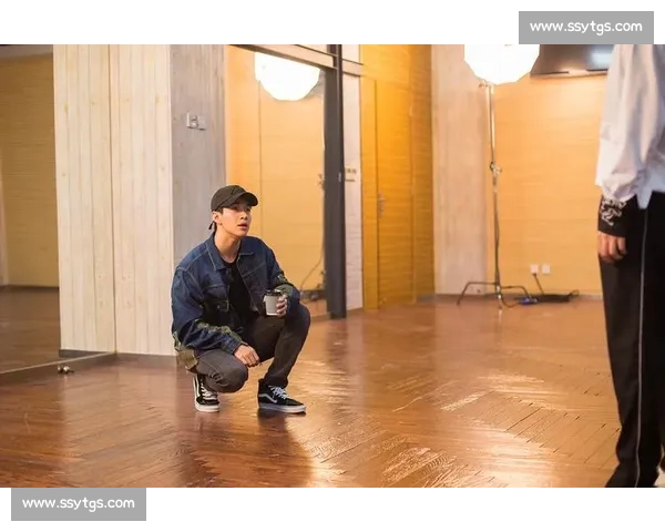 吊桥当舞台！于适高空弹唱蹦迪燃炸峡谷